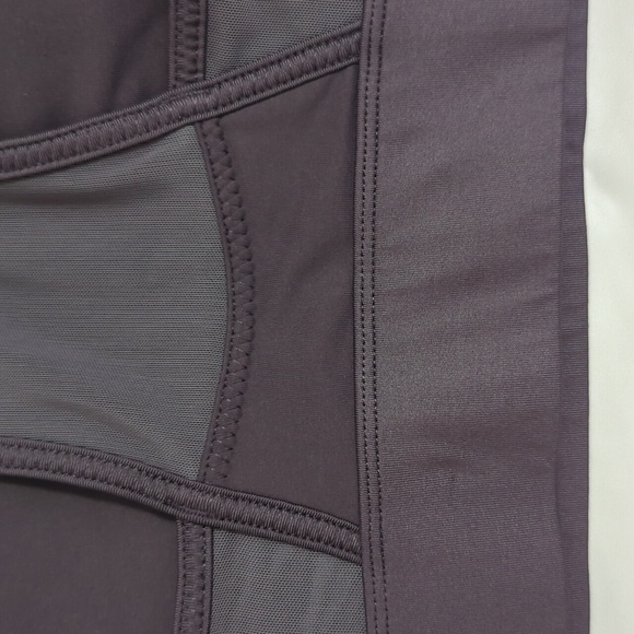 Fabletics On-The-Go Medium Impact Sports Bra, Color Shadow Shine Size L - Picture 12 of 14